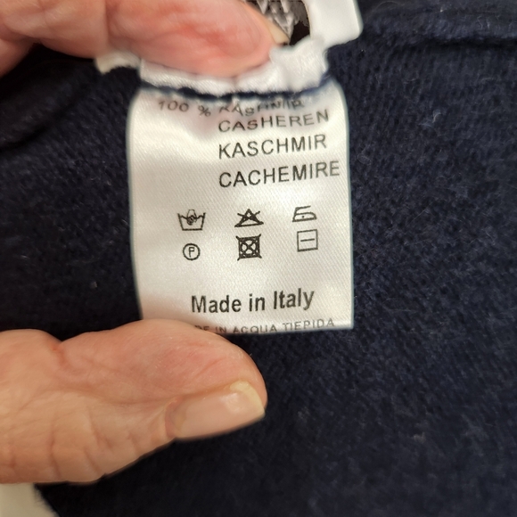 Balboni Bohemian Chic Italian Lux All Cashmere Asymmetrical Black Tassel Cape OS - Picture 10 of 13